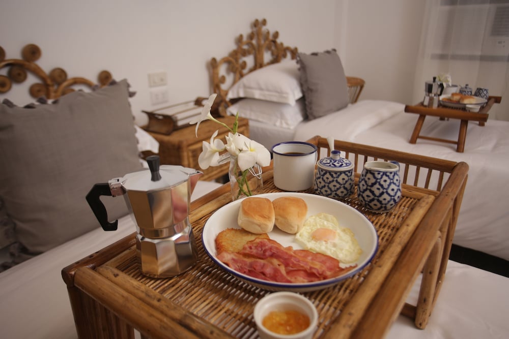 Фото The Colonial