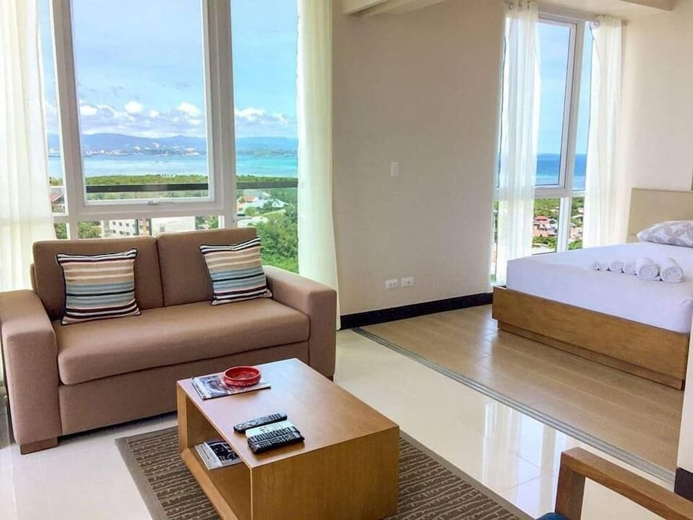 Фото Condo Apartment in Mactan Newtown