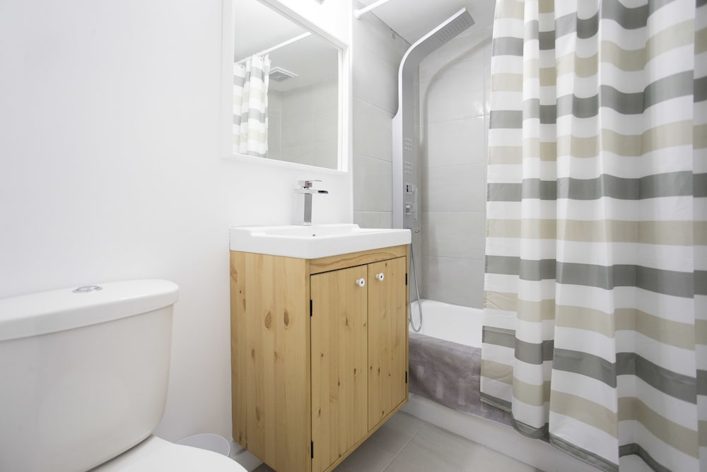 Фото The Hutchinson Suites