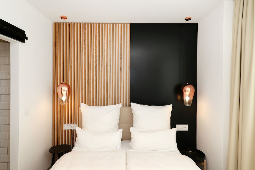 Фото White Rooms Zadar 345