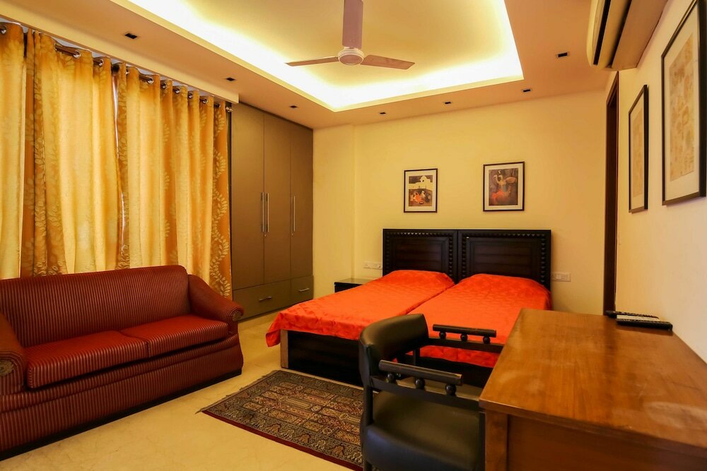 Фото Woodpecker Service Apartments Green Park