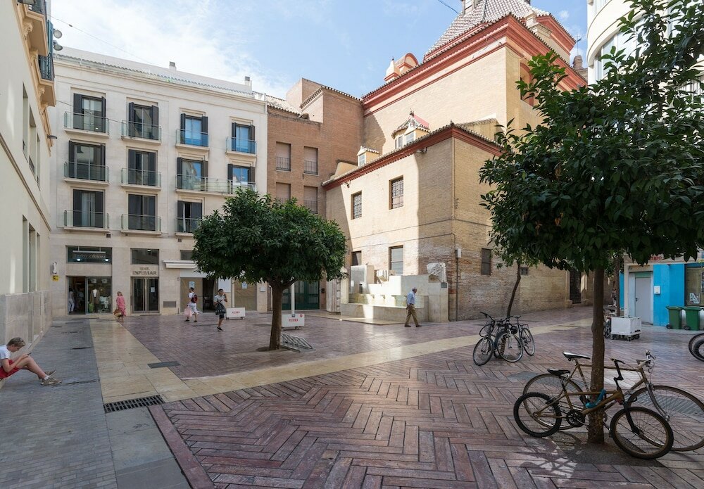 Фото Larios Plaza Centro Histórico