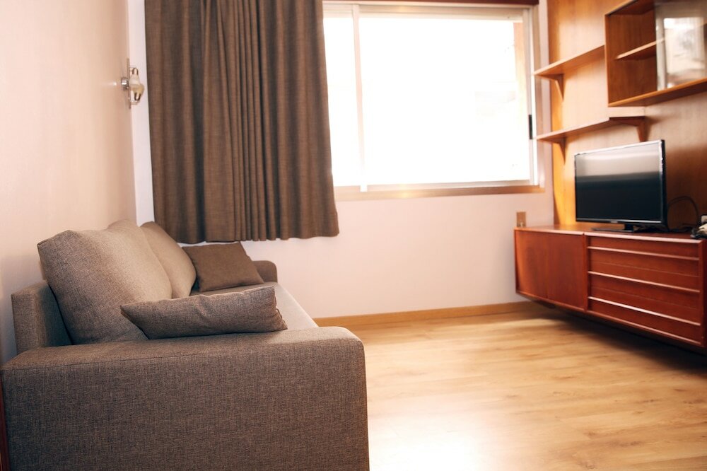 Фото Aparthotel Augusta Barcelona