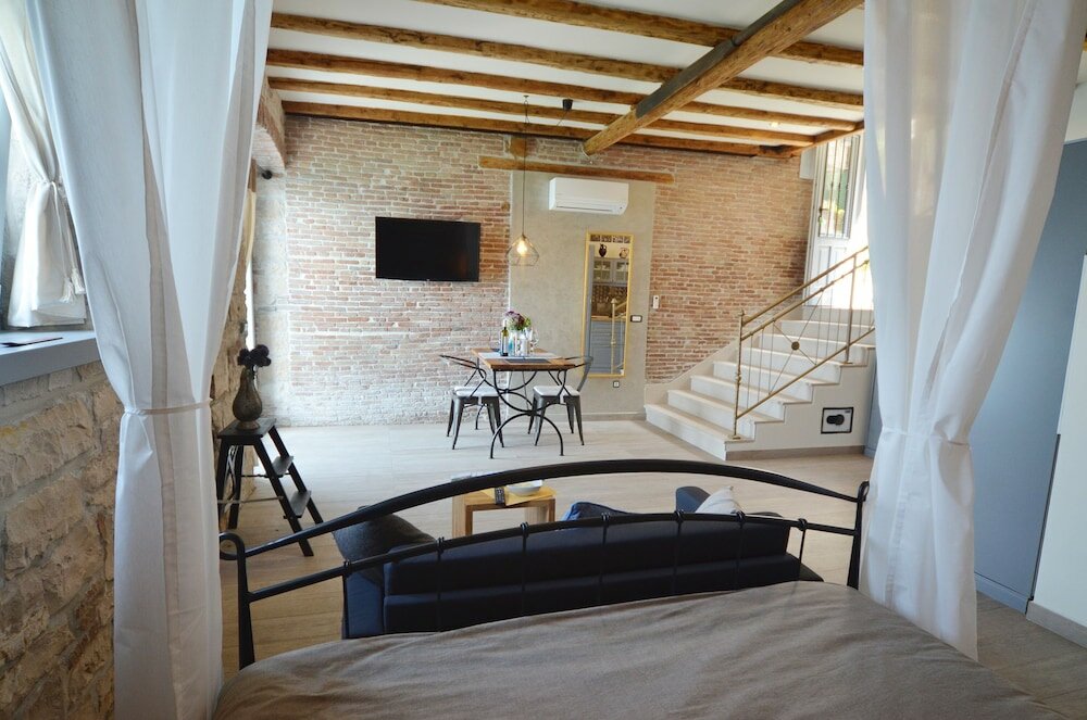 Фото Arnolongo Apartments