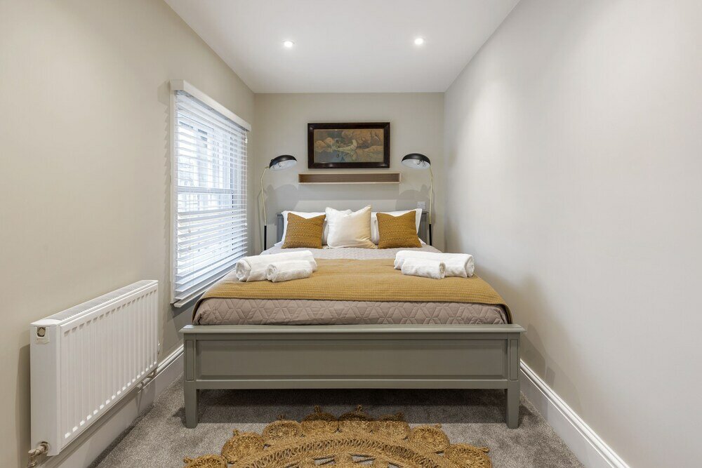 Фото Superior Stays Luxury Apartments - Bath City Centre