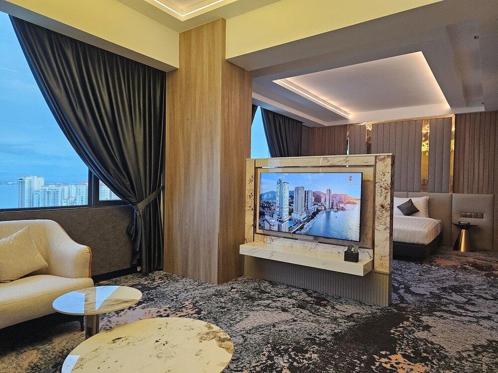 Фото Hompton by the Beach Penang