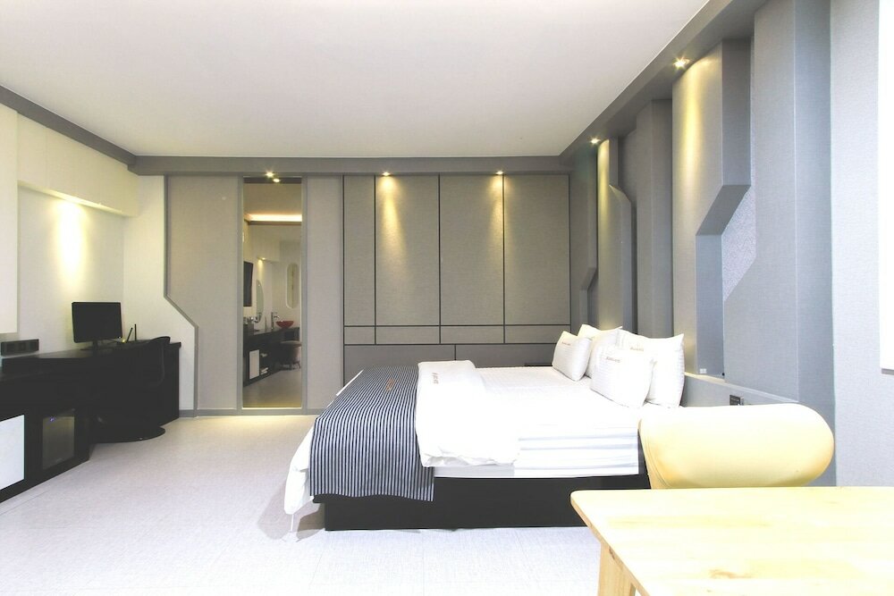 Фото Renaissance Hotel