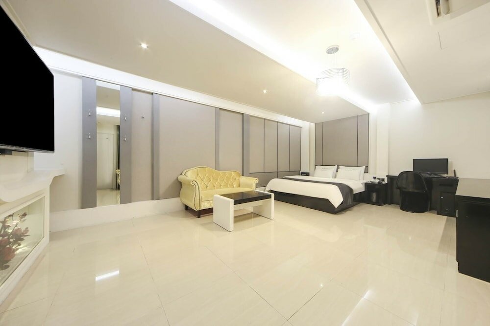 Фото Renaissance Hotel