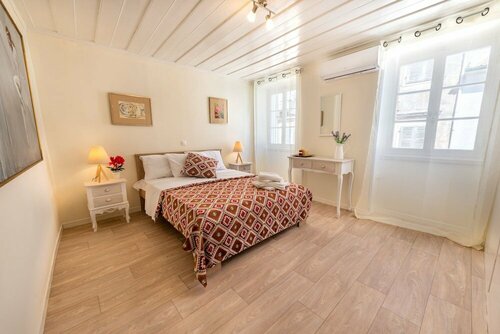 Гостиница The Artist's Apartment by Konnect