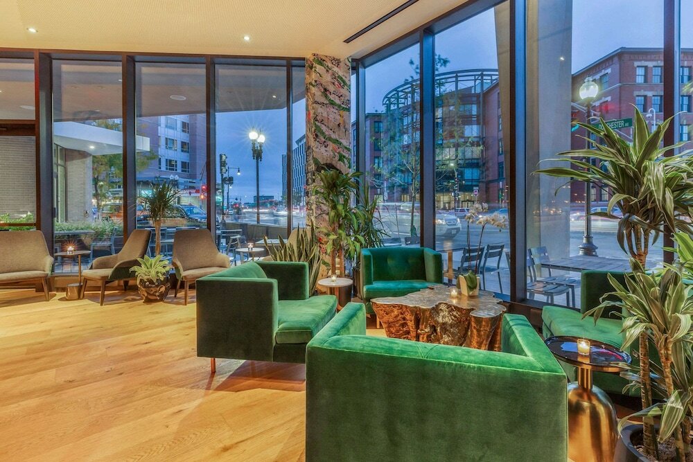 Фото Cambria Hotel Boston, Downtown - South Boston