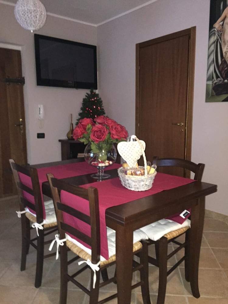 Фото M'ami Bed and Breakfast