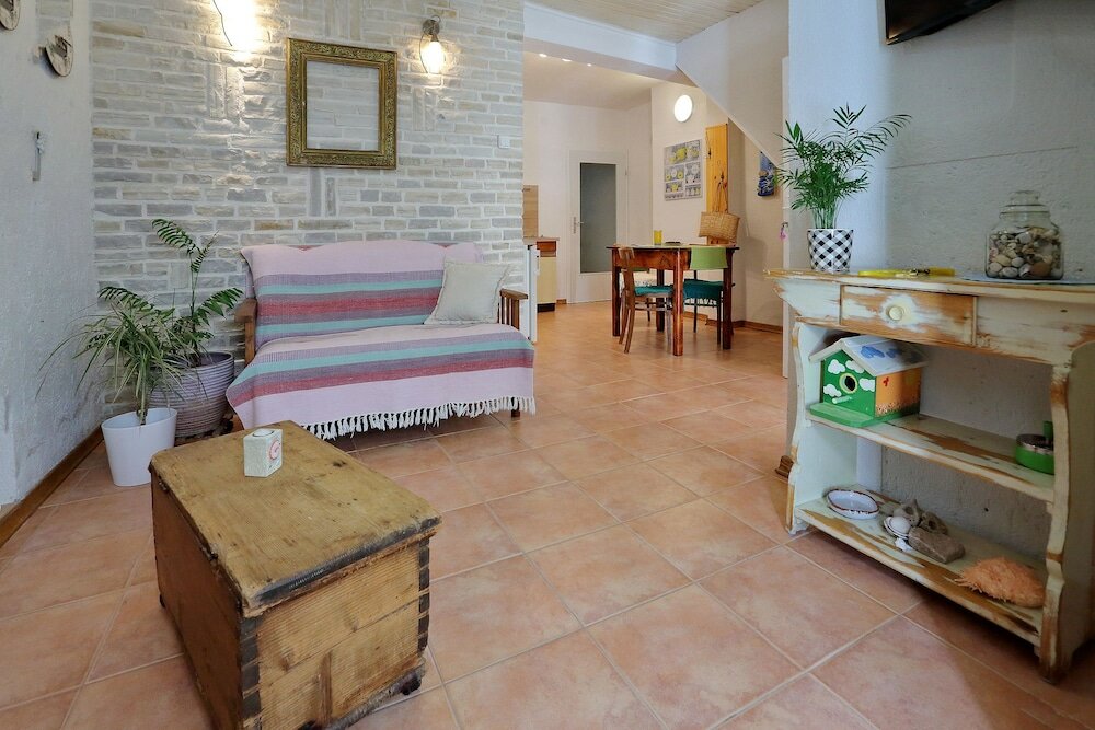 Фото Old Town Rooms - Koludraska Street