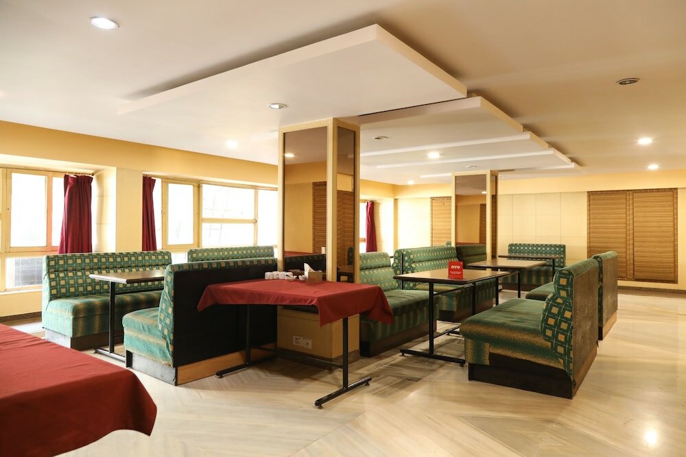 Фото Oyo 16260 Hotel Sunny International