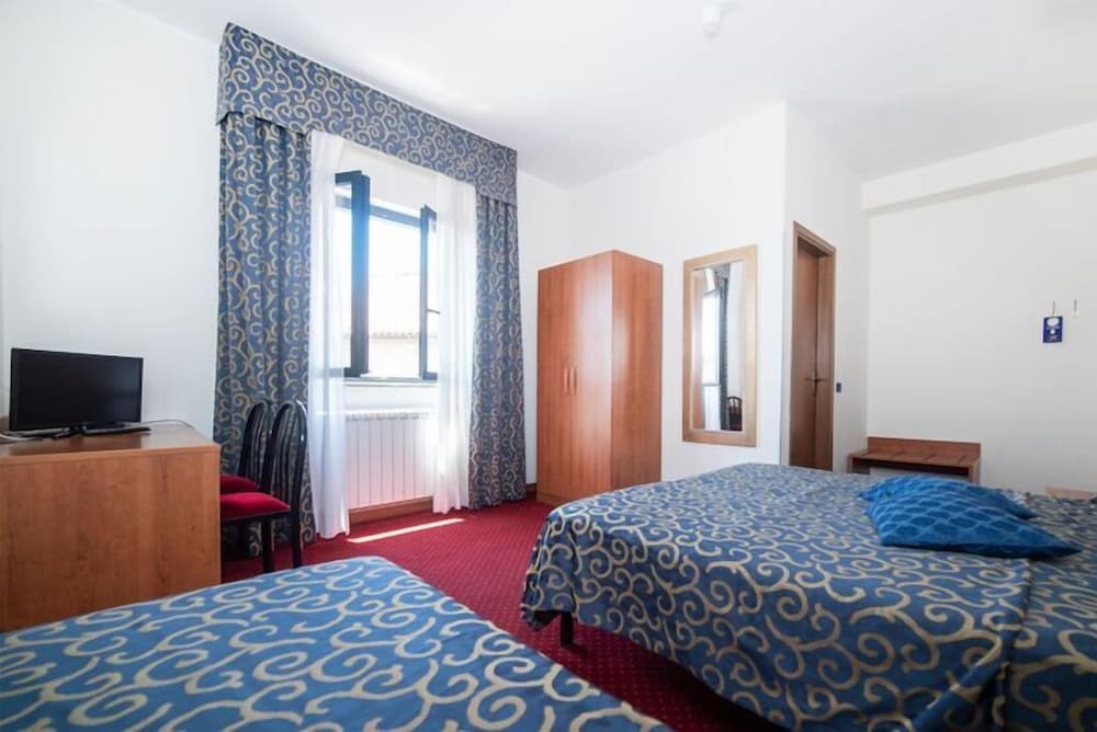 Фото Hotel Italia & Lombardi