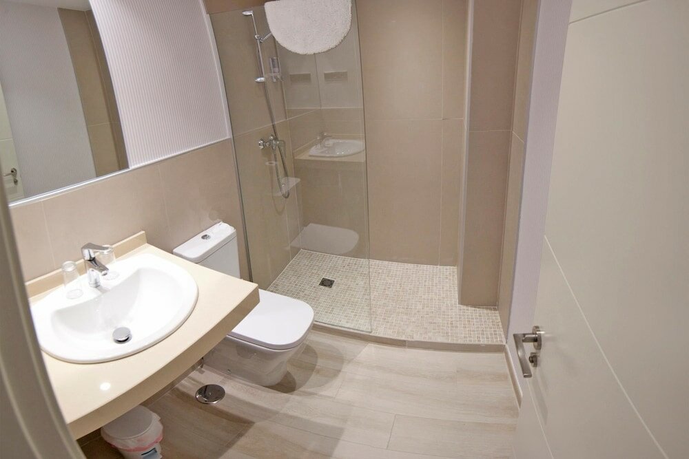 Фото Hostal Loimar