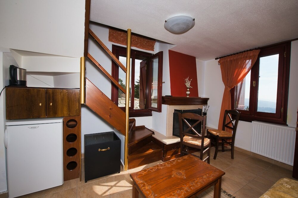 Фото Anemoessa Traditional Village Hotel