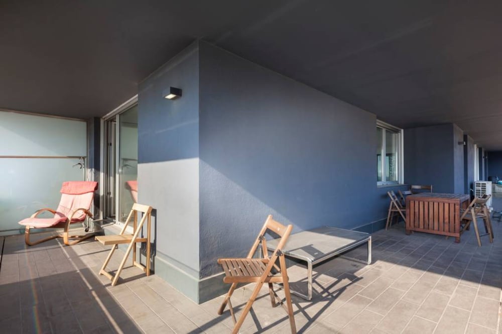 Фото Akira Flats Fira Gran VIA Barcelona