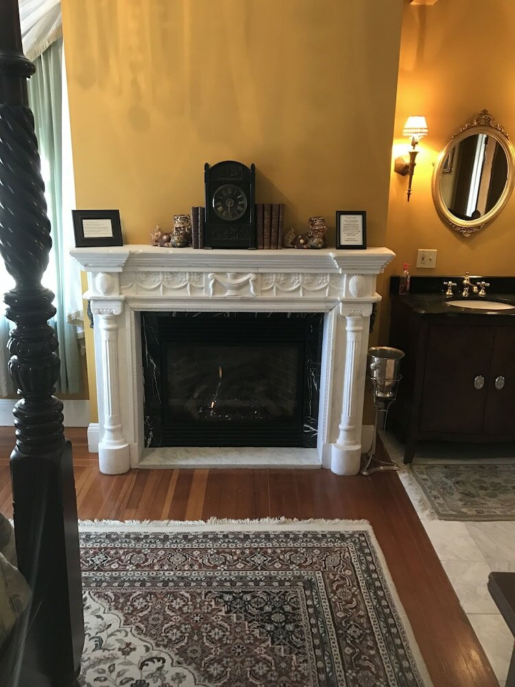 Фото Edgewood Manor