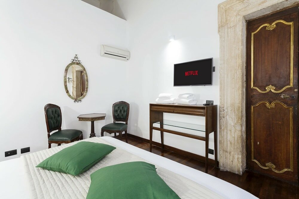 Фото Palazzo del Duca Luxury Guest House