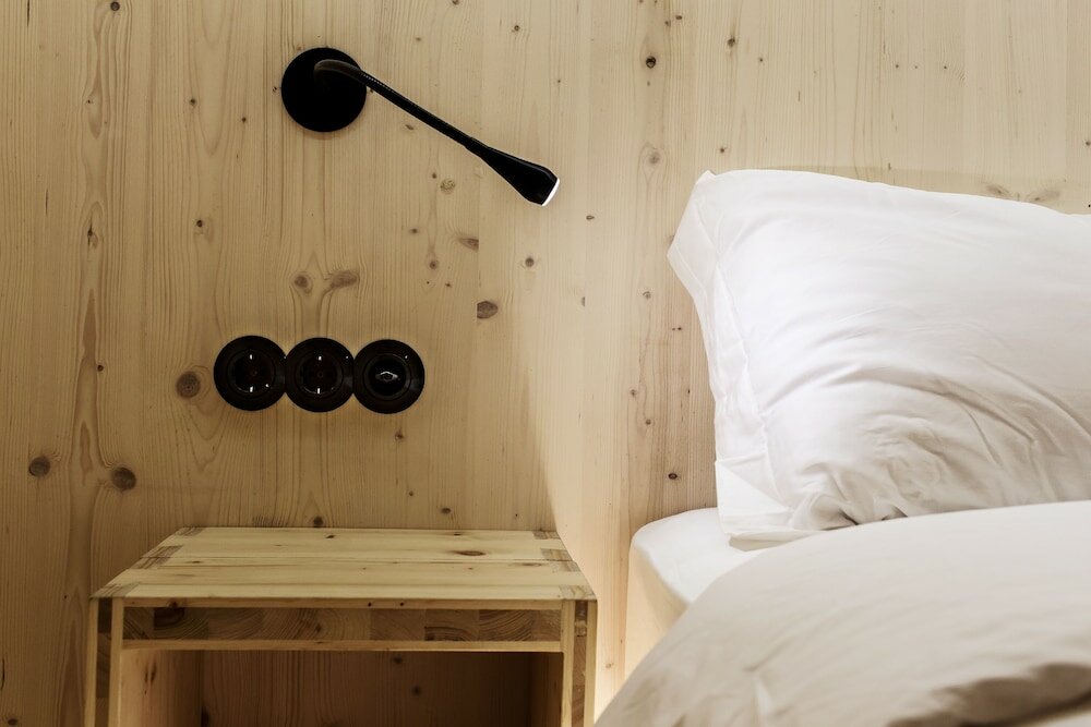 Фото Zero Box Lodge Porto