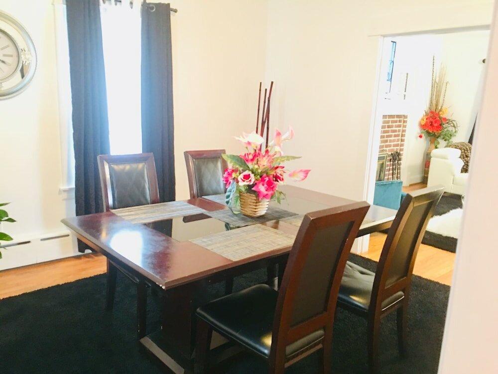 Фото Upscaled Home in a Quiet Neighborhood