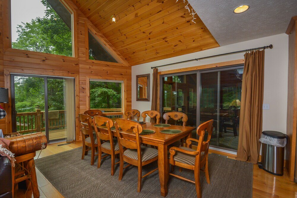 Фото Hootenanny 5 Bedroom House