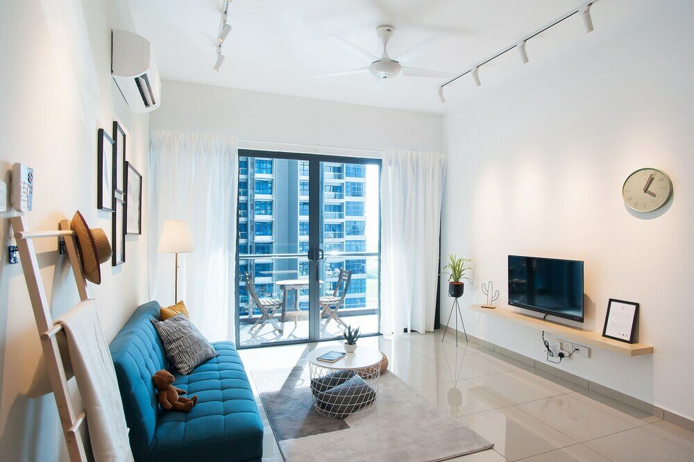 Фото A9 Relax & Enjoy in a Luxury Condo near Jonker St