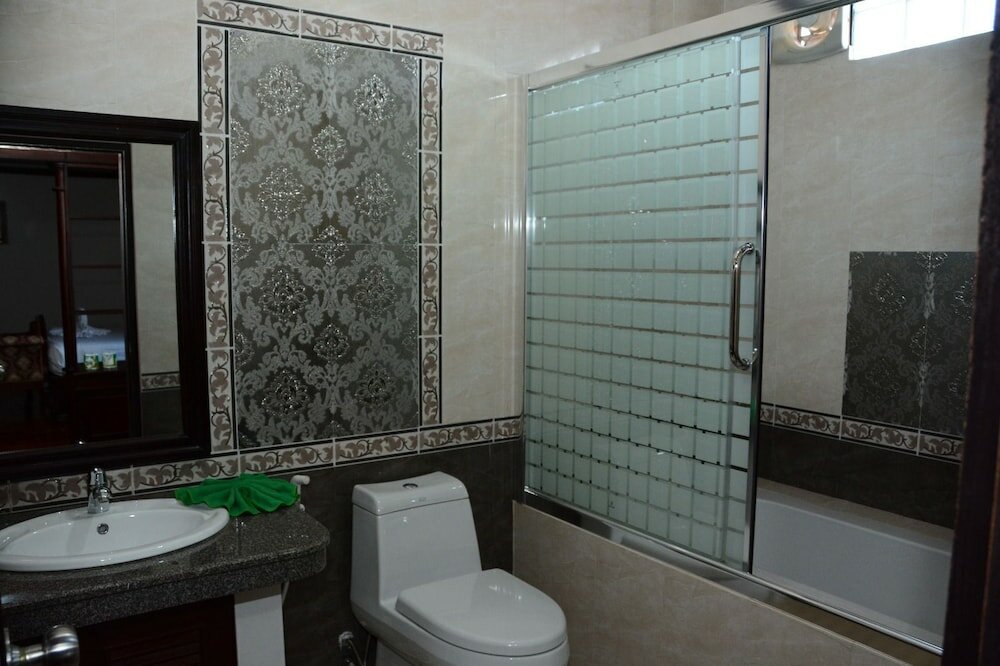 Фото Anoulackkhenlao Hotel