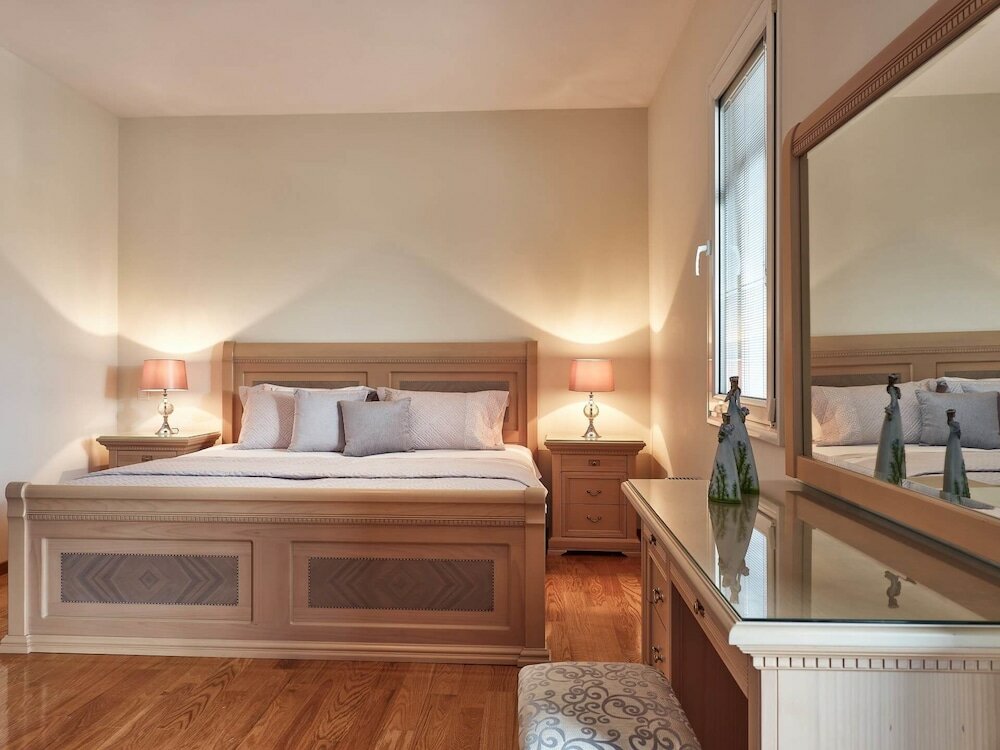 Фото Mont Bleu Luxury Villa