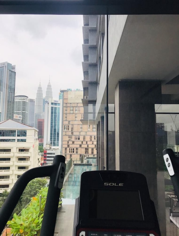 Фото 7Stonez Anggun Suites