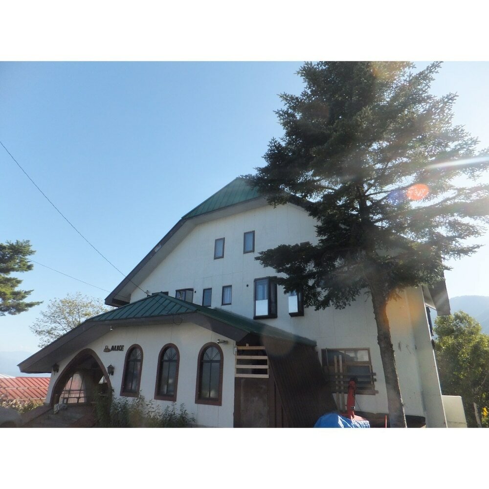 Фото Rental Lodge White Rabbit Madarao kogen Cottage Alice