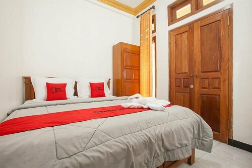 Гостиница RedDoorz @ Bromo Tosari