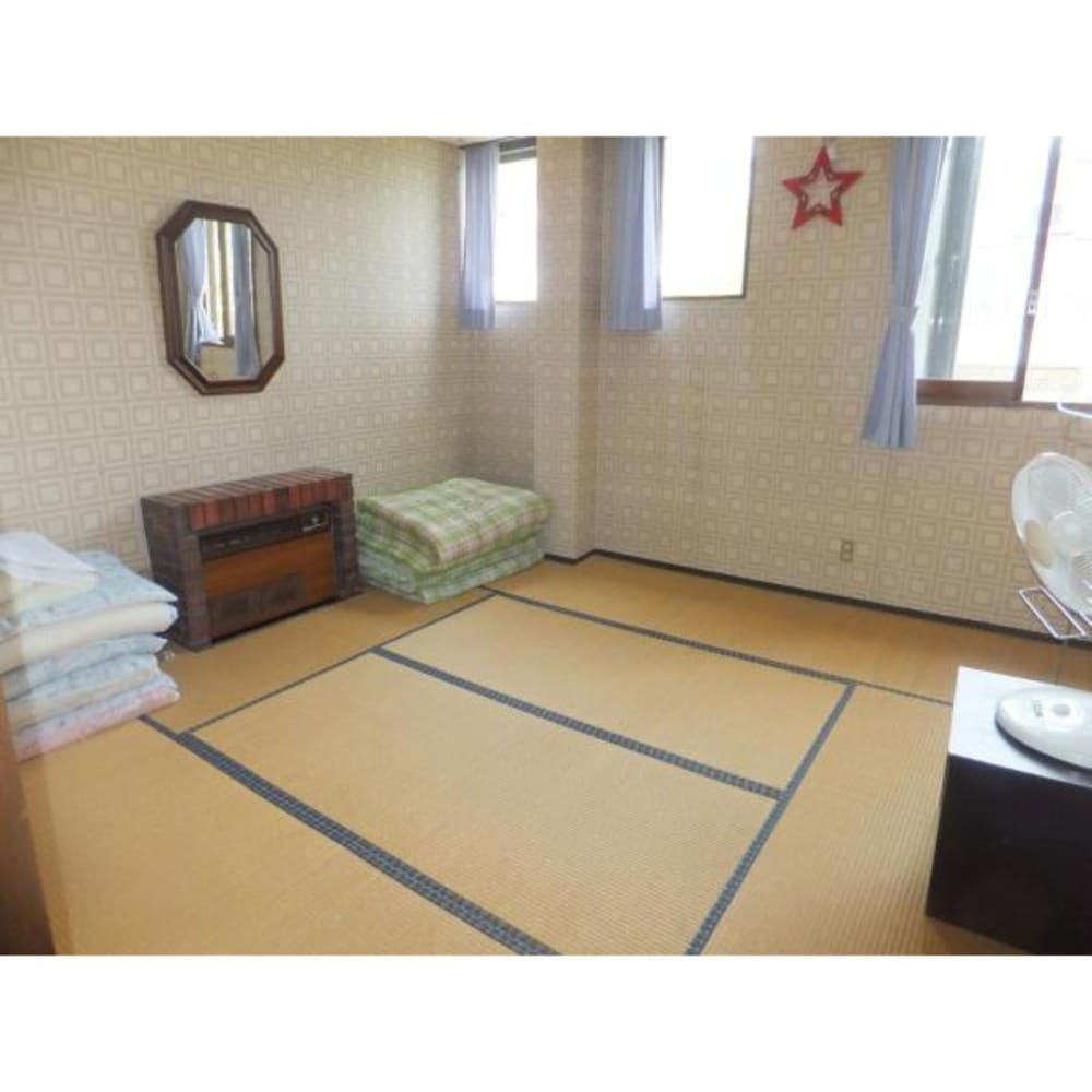 Фото Rental Lodge White Rabbit Madarao kogen Cottage Alice