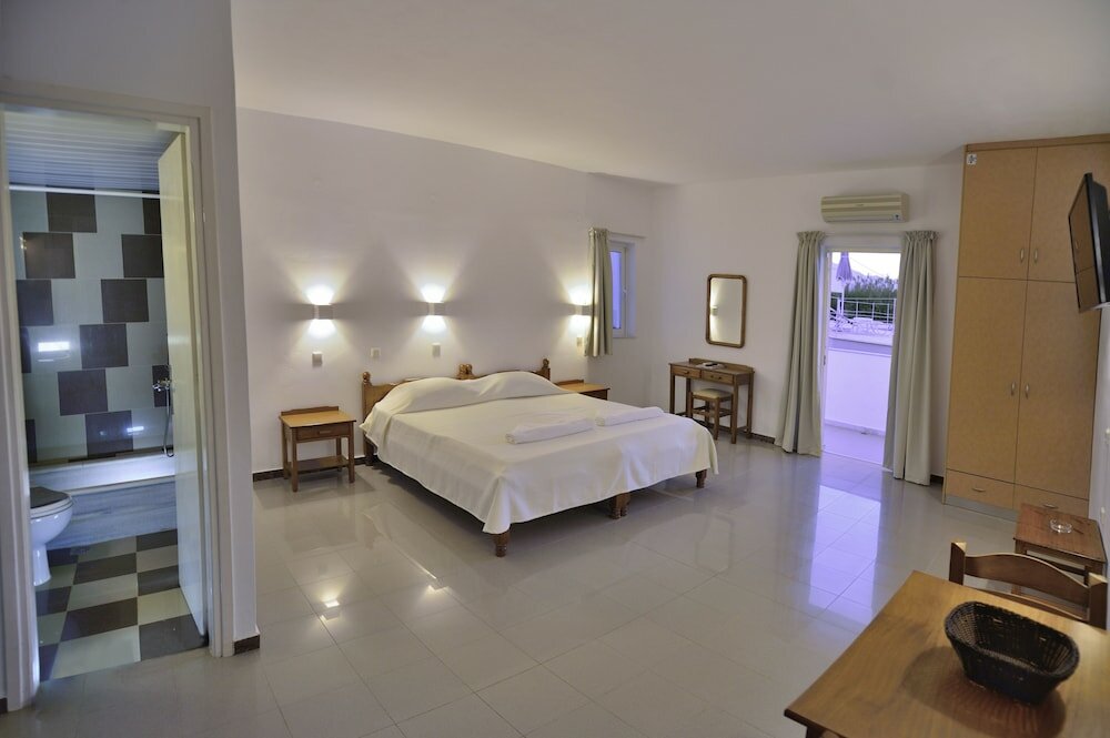 Фото Reina Apartments