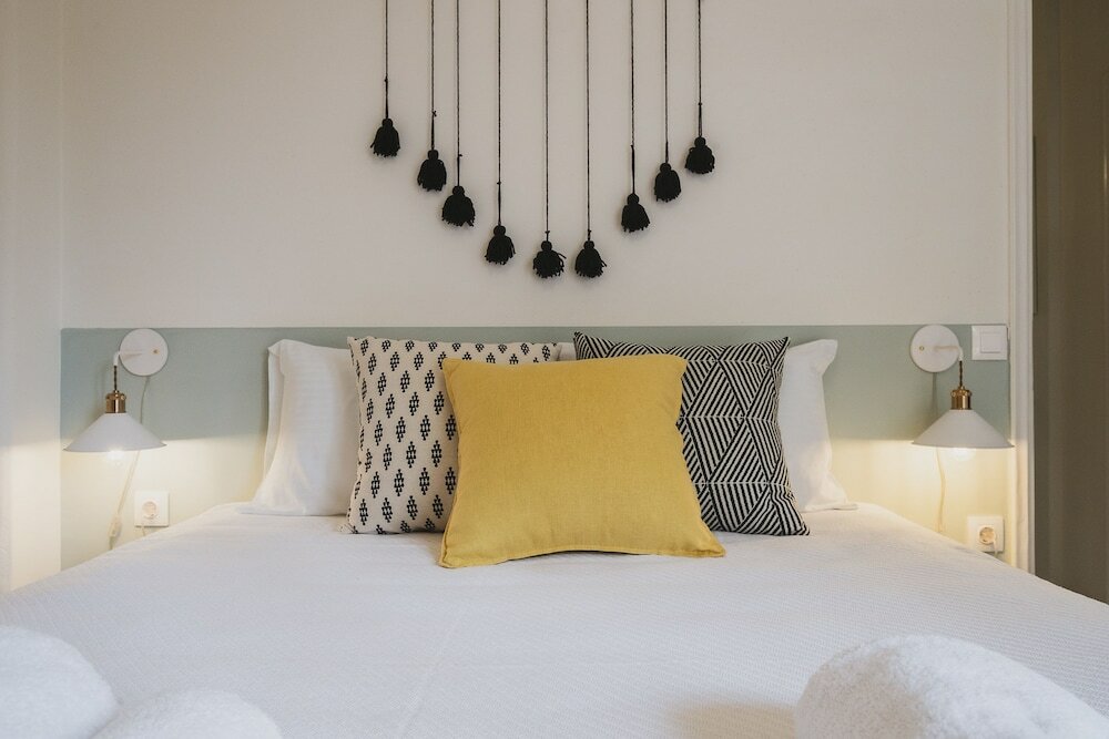 Фото Mid-Century Modern Villa Vintage Charm