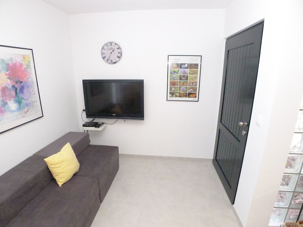 Фото Apartment for 3 Persons in Quiet Part of Premantura With Beautiful Garden and Partial sea View