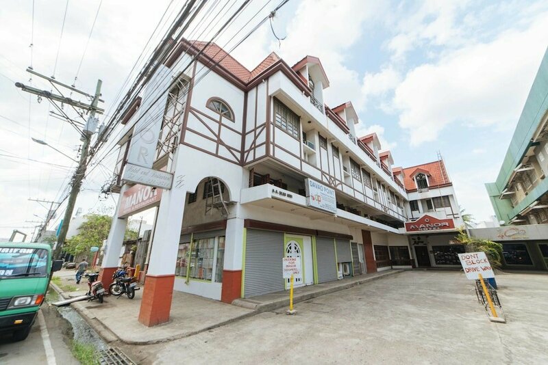 Гостиница RedDoorz @ The Manor Davao в Давао