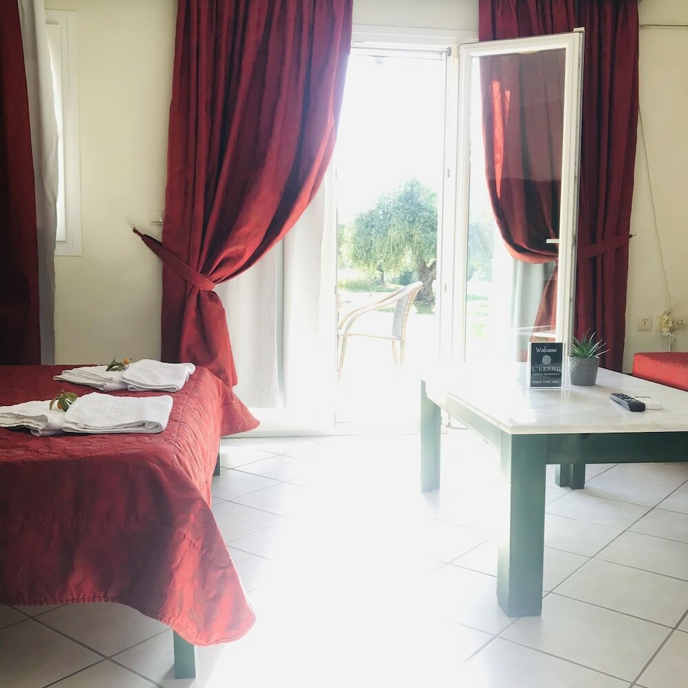 Фото L'Eremo Luxury Apartments