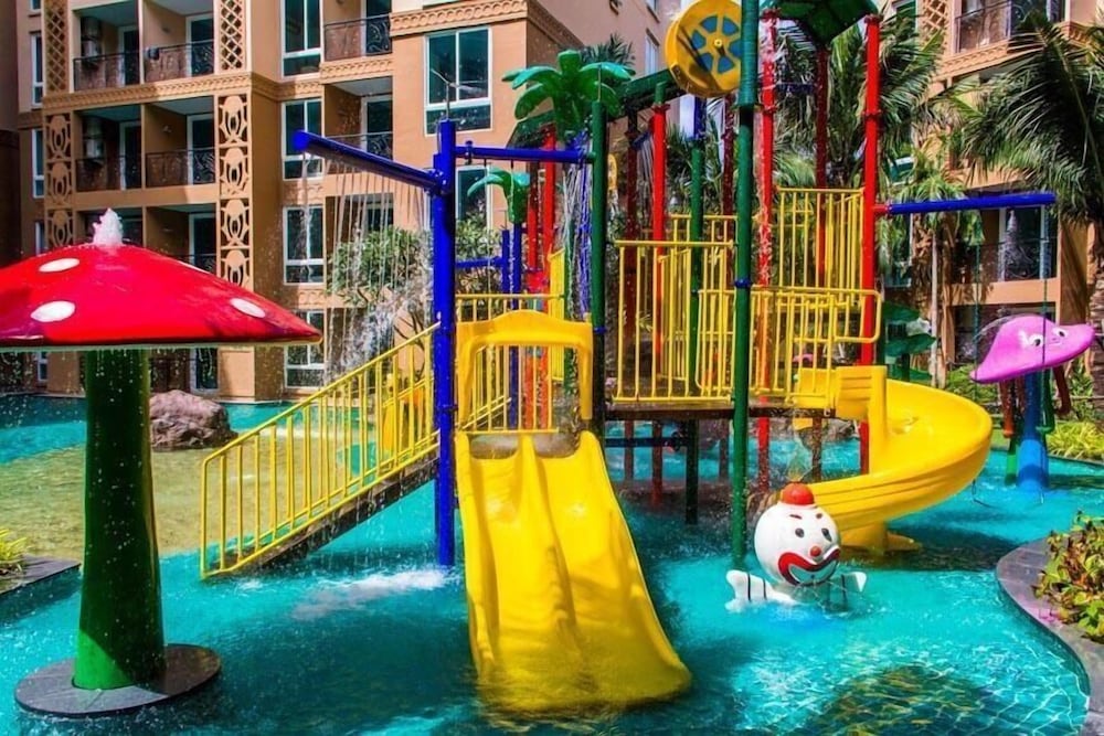 Фото Atlantis Condo Resort Jomtien by Evt