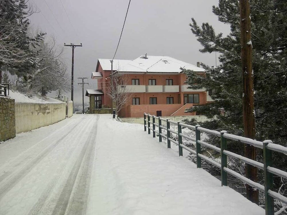 Фото отеля 3