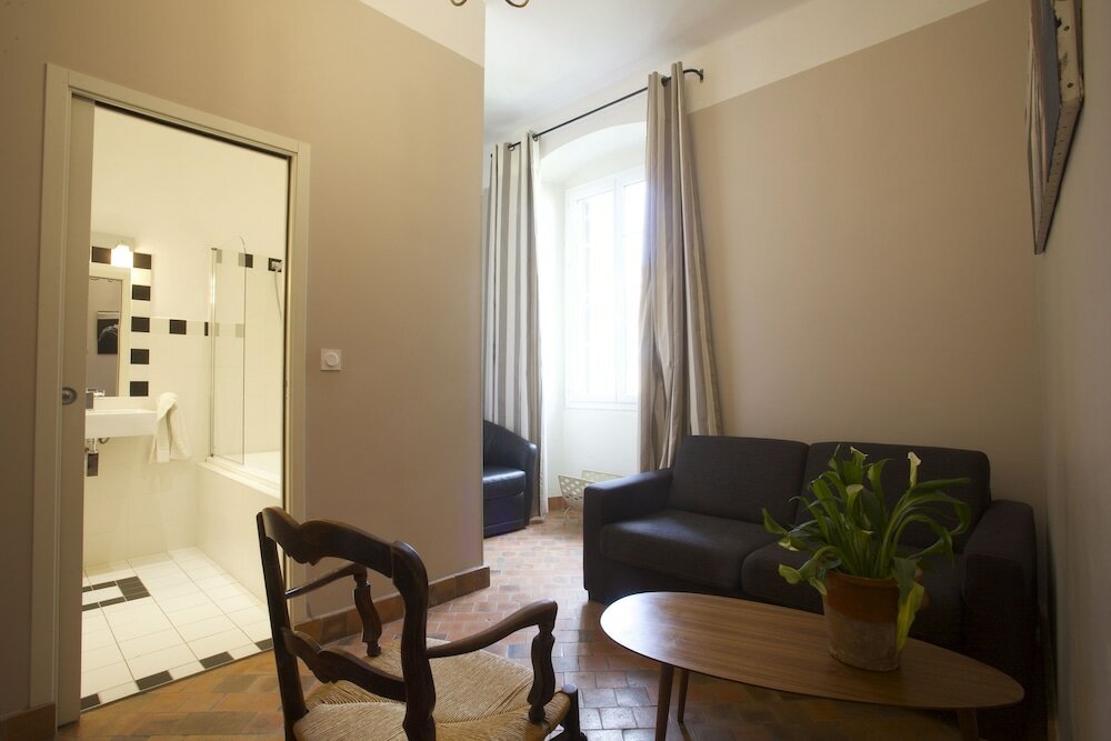 Фото Hotel Central Bastia