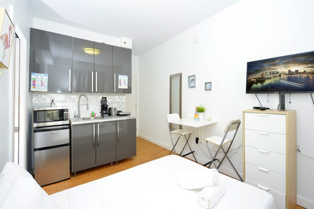 Фото 335 Ocean Walk Apartments