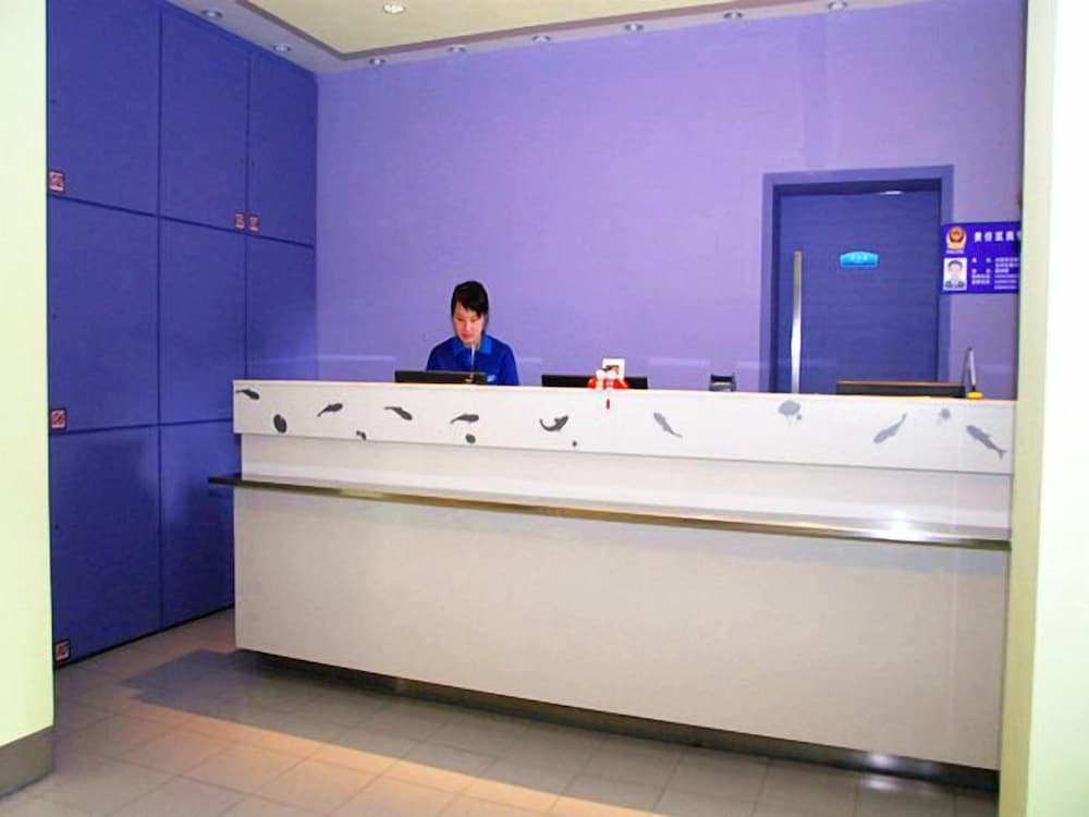 Фото Bestay Shenyang Forrbidden City Huanyuan Gate Subway Station