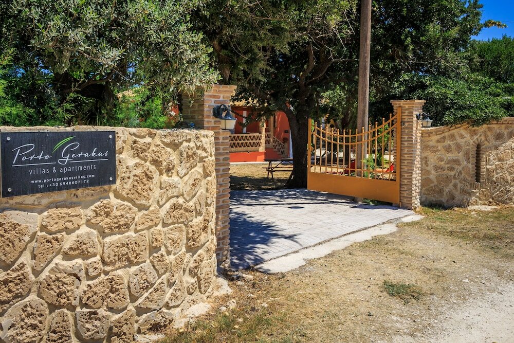 Фото Porto Gerakas Villas