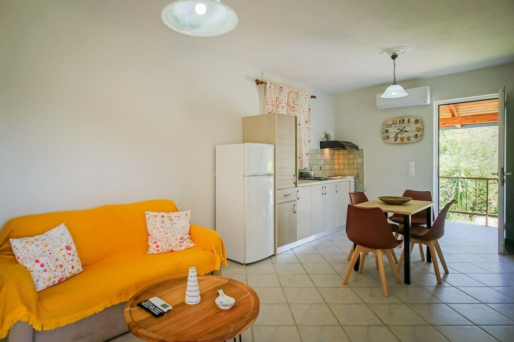 Фото Porto Gerakas Villas