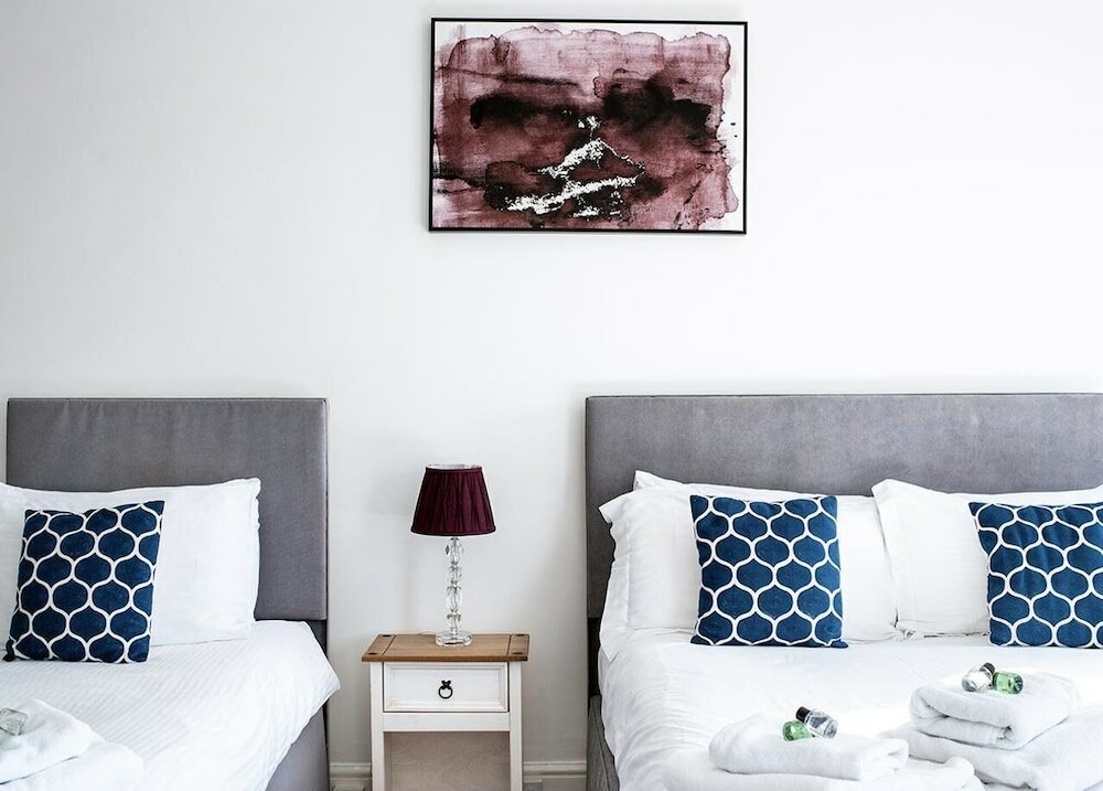 Фото Royal Ashton Hotel