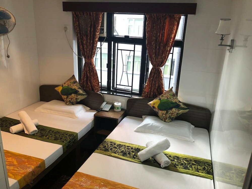 Фото Traveller's Hostel