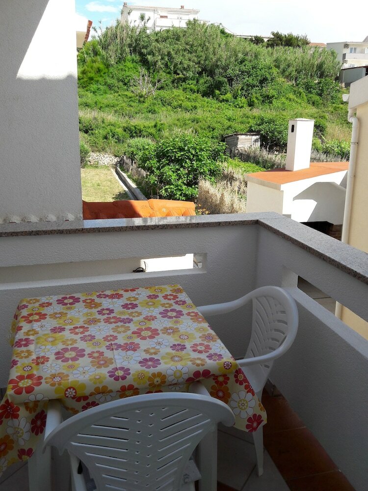 Фото Apartments Metajna X