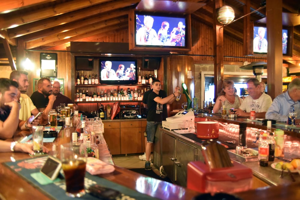 Фото Blue Sky Hotel