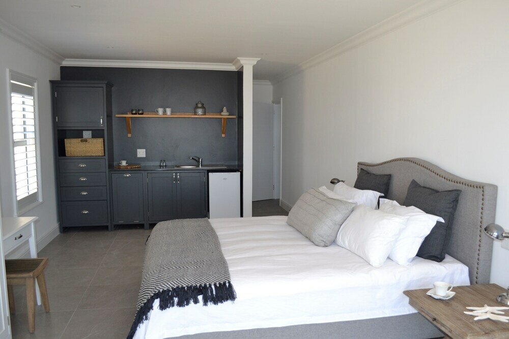 Фото Oceans Drift Guest House - Adults Only